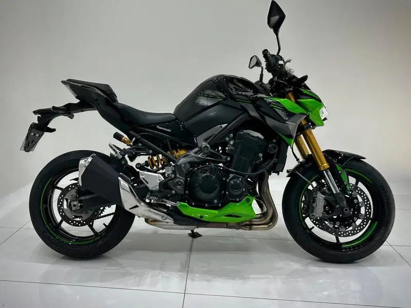 Kawasaki Z 900 R Edition