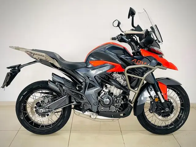 Carro Suzuki Zontes 2025 T350X