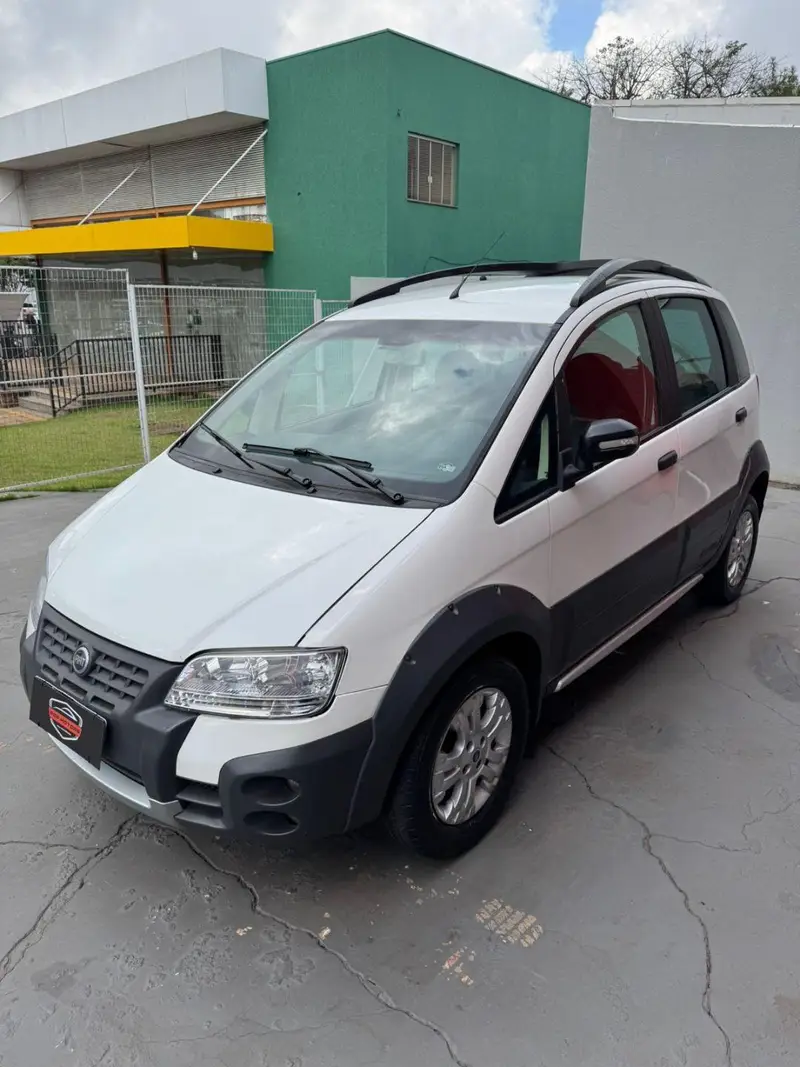 Fiat Idea Adventure 1.8 (Flex)