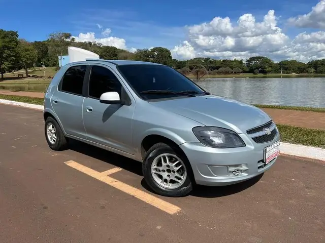 Carro Chevrolet Celta 2014 Advantage 1.0 (Flex)