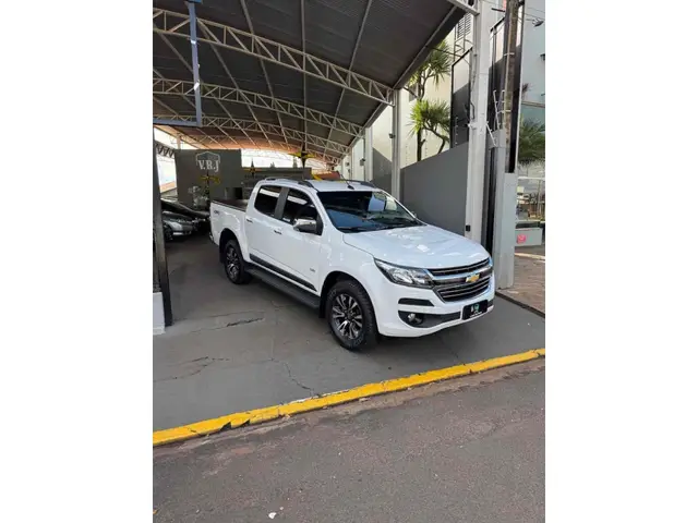 Carro Chevrolet S10 Cabine Dupla 2019 S10 2.8 CTDI LTZ 4WD (Cabine Dupla) (Aut)