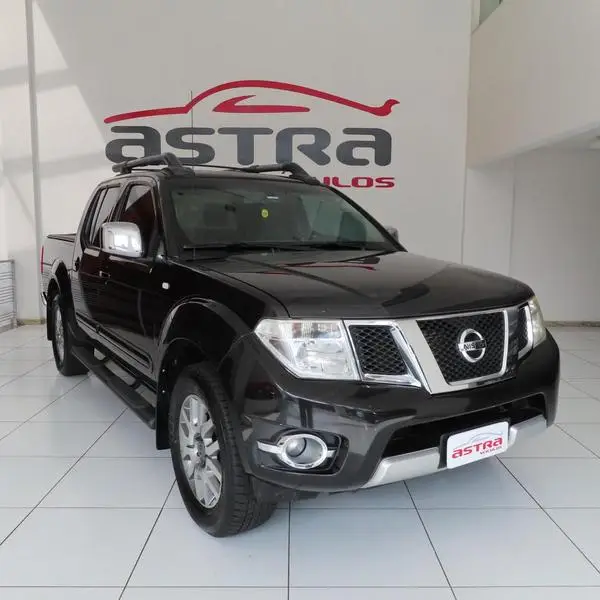 Carro Nissan Frontier 2014 2.5 TD CD 4x4 SL (Aut)