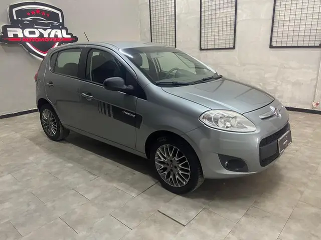 Carro Fiat Palio 2016 ATTRA. Best Seller 1.4 EVO Flex 5p