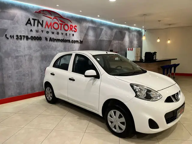 Carro Nissan March 2017 1.0 12V (Flex)