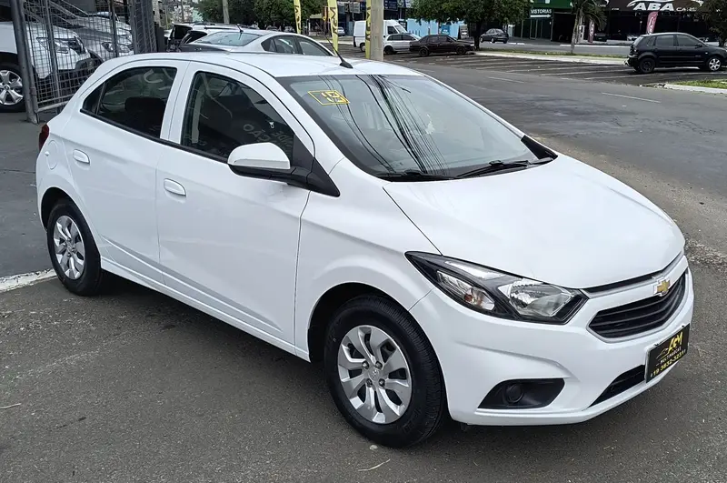 Chevrolet Onix 1.0 LT SPE/4