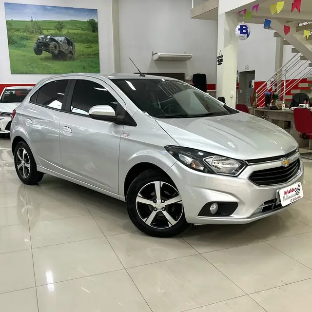 Carro Chevrolet Onix 2017 1.4 LTZ SPE/4 (Aut)