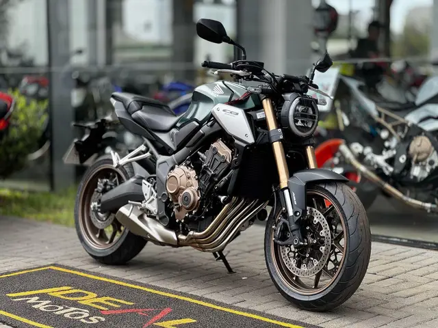 Carro Honda CBR 650R 2023 ABS