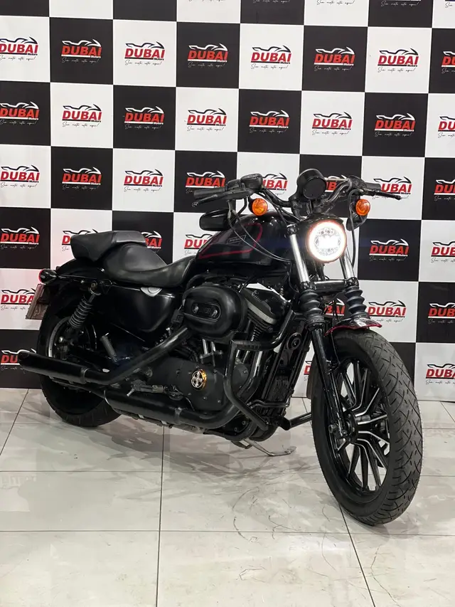Carro Harley-Davidson Sportster XL 883 2015 Iron