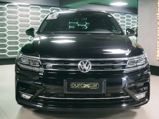 Carro Volkswagen Tiguan 2018 2.0 350 TSI Allspace R-Line 4WD