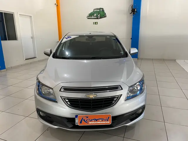 Carro Chevrolet Prisma 2016 1.4 LT SPE/4