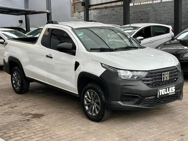 Carro Fiat Strada 2023 Endurance 1.4 Cabine Plus (Flex)
