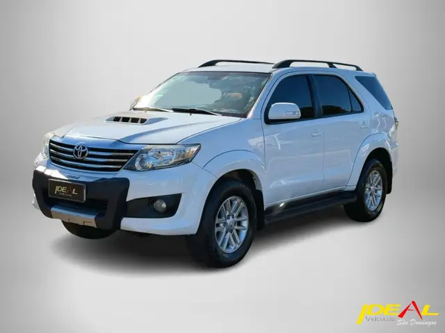 Carro Toyota Hilux SW4 2014 3.0 TDI 4x4 SR 5L