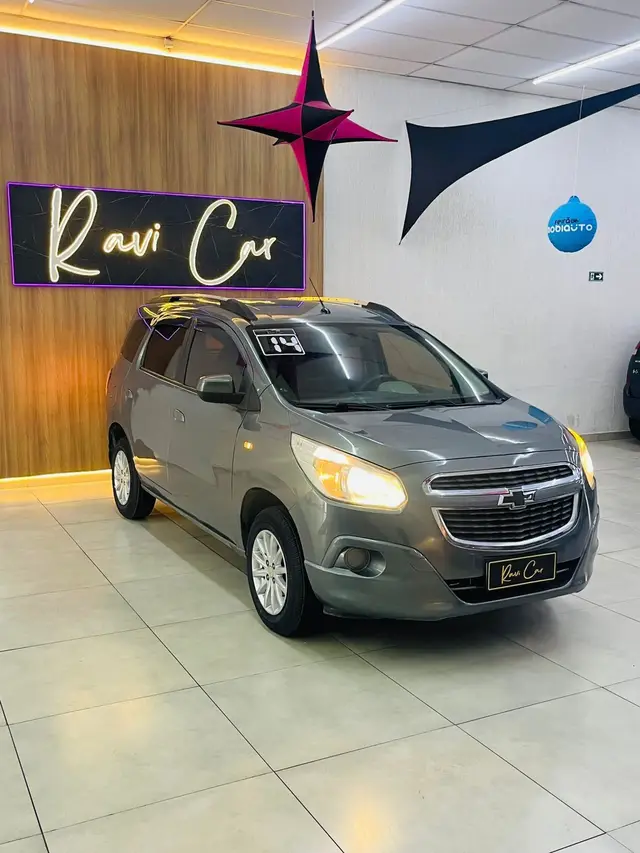Carro Chevrolet Spin 2014 LT 5S 1.8 (Aut) (Flex)