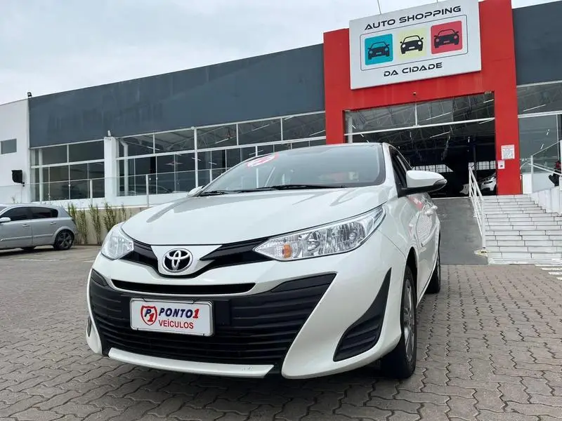 Toyota Yaris Sedan 1.5 XL Live CVT (Flex)