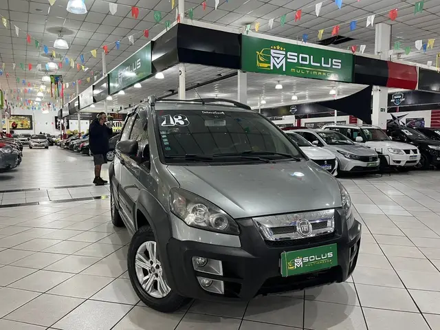 Carro Fiat Idea 2013 Adventure 1.8 16V E.TorQ (Flex)