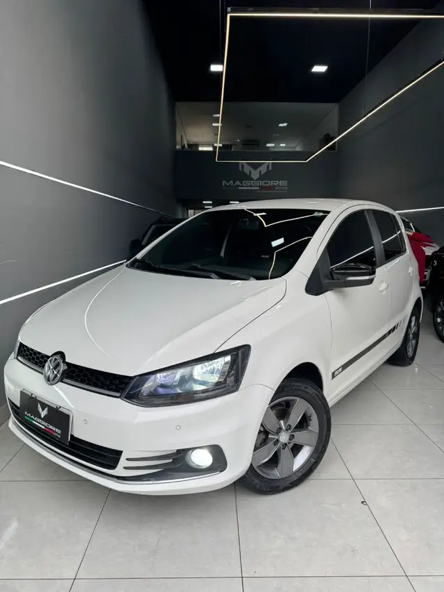 Carro Volkswagen Fox 2017 1.6 MSI Run (Flex)
