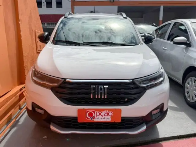 Carro Fiat Strada 2023 Ranch 1.3 Flex 8V CD Aut.