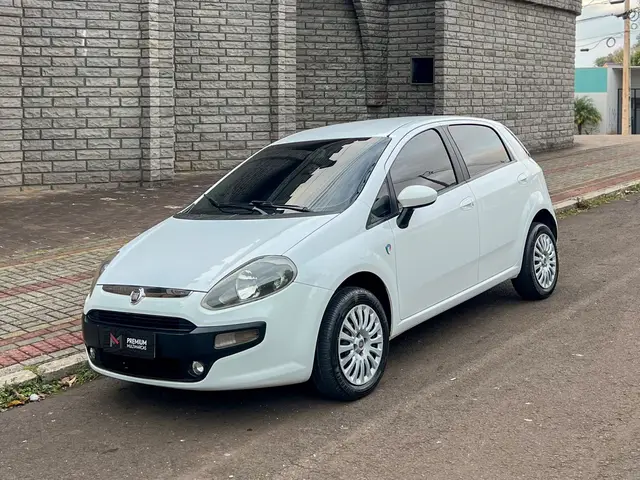 Carro Fiat Punto 2013 ATTRACTIVE ITALIA 1.4 F.Flex 8V 5p