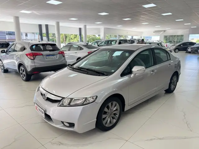 Carro Honda Civic 2011 New  LXL 1.8 16V i-VTEC (Flex)