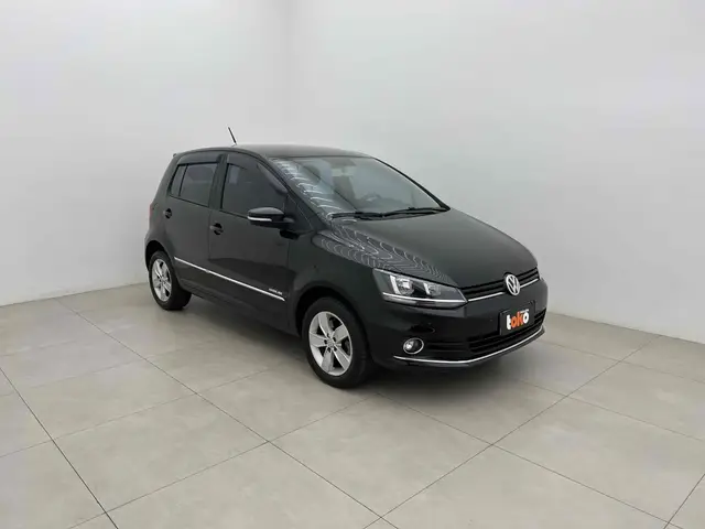 Carro Volkswagen Fox 2018 1.6 16v MSI Highline I-Motion (Flex)