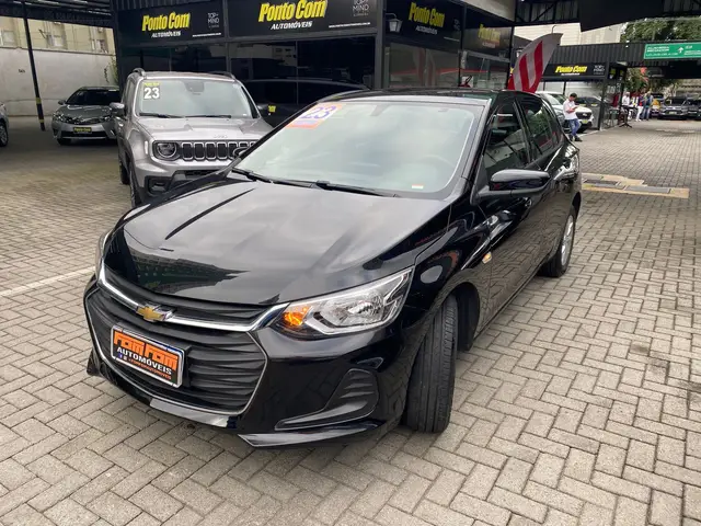Carro Chevrolet Onix 2023 LT 1.0
