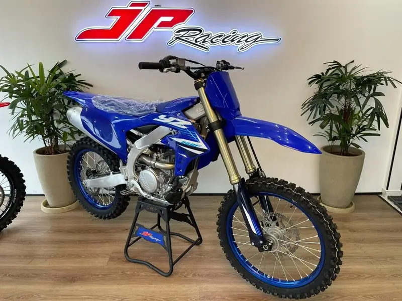 Yamaha XMax 250 Connected