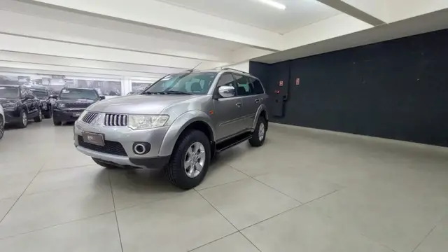 Carro Mitsubishi Pajero Dakar 2012 3.2 HPE 4WD (aut)