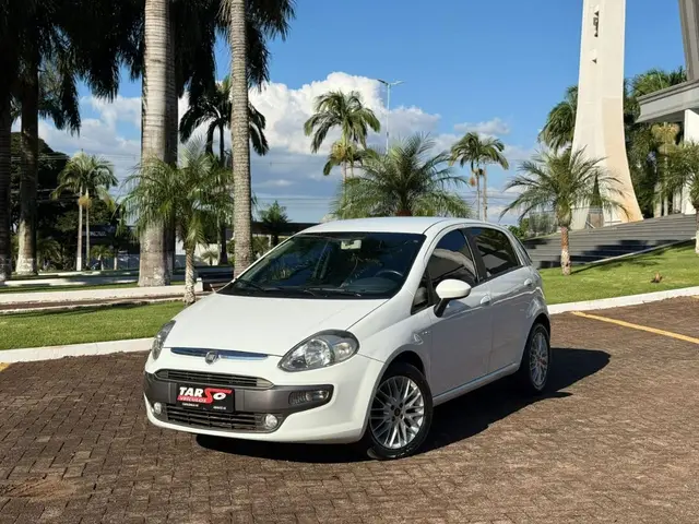Carro Fiat Punto 2013 Essence 1.6 16V Dualogic (Flex)
