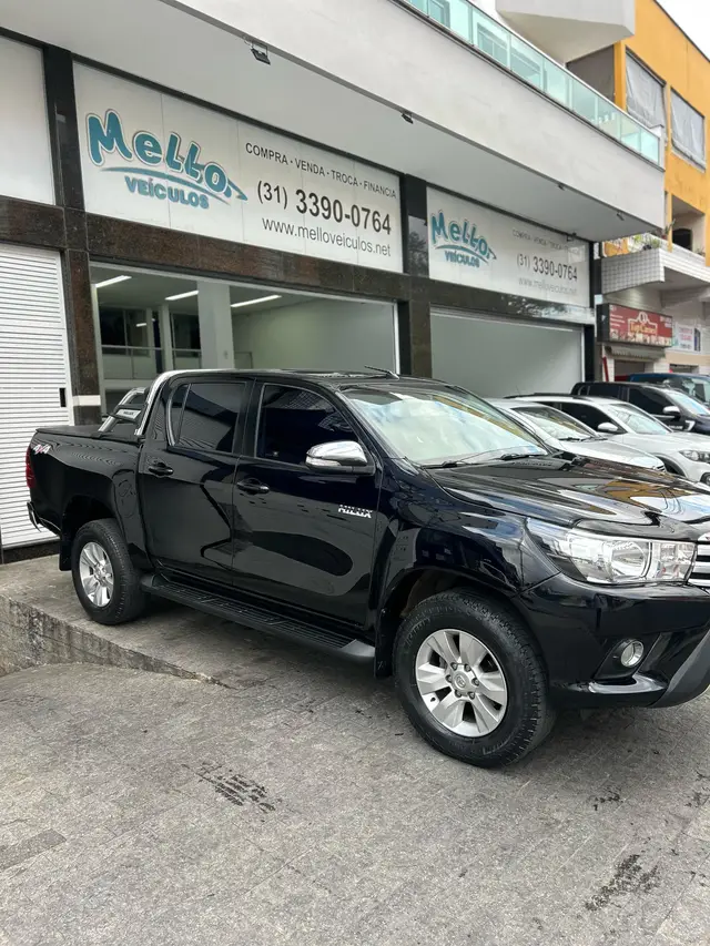 Carro Toyota Hilux Cabine Dupla 2016 Hilux 2.8 TDI SRV CD 4x4 (Aut)