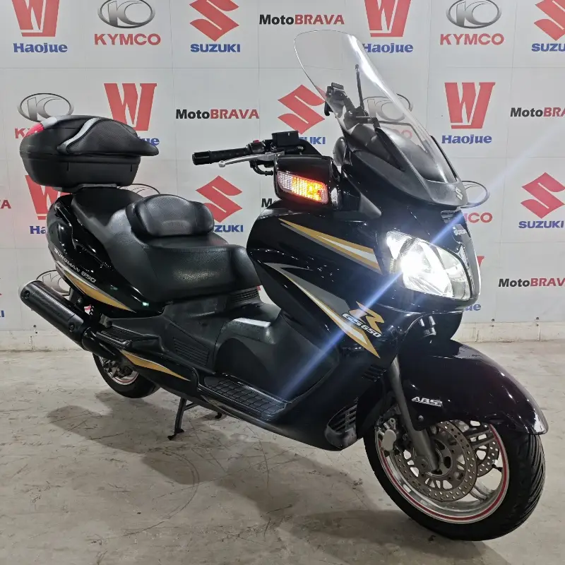 Suzuki Burgman 650