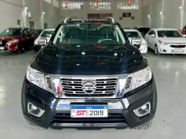 Carro Nissan Frontier 2019 2.3 TD CD LE 4x4 (Aut)