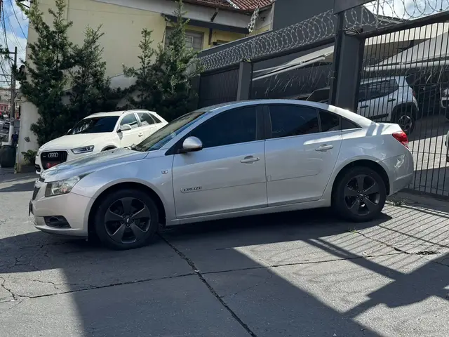 Carro Chevrolet Cruze 2014 LT 1.8 16V Ecotec (Flex)