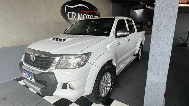 Carro Toyota Hilux Cabine Dupla 2014 Hilux 3.0 TDI 4x4 CD SRV Top (Aut)