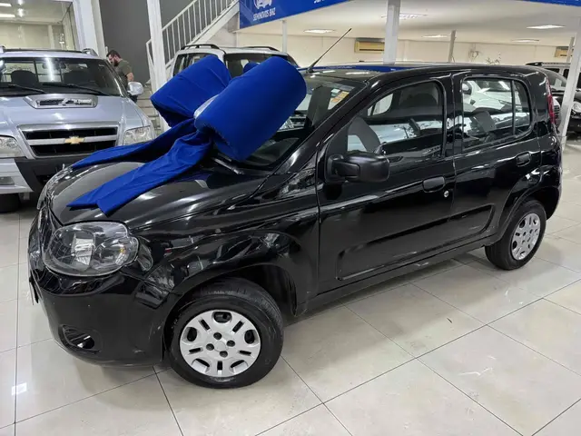 Carro Fiat Uno 2012 Vivace 1.0 8V (Flex) 4p