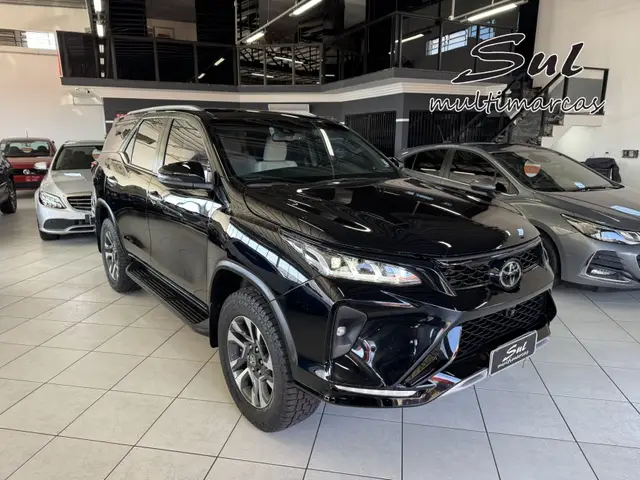 Carro Toyota SW4 2022 Diamond  2.8 turbodiesel 7L 4x4 (Aut)