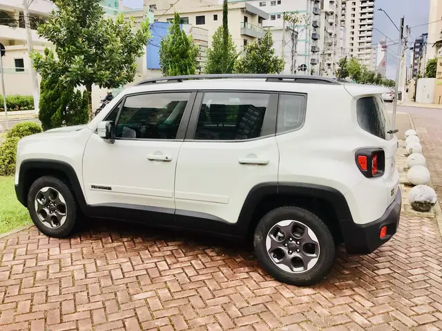 Carro Jeep Renegade 2021 1.8 4x2 (Aut) (Flex)