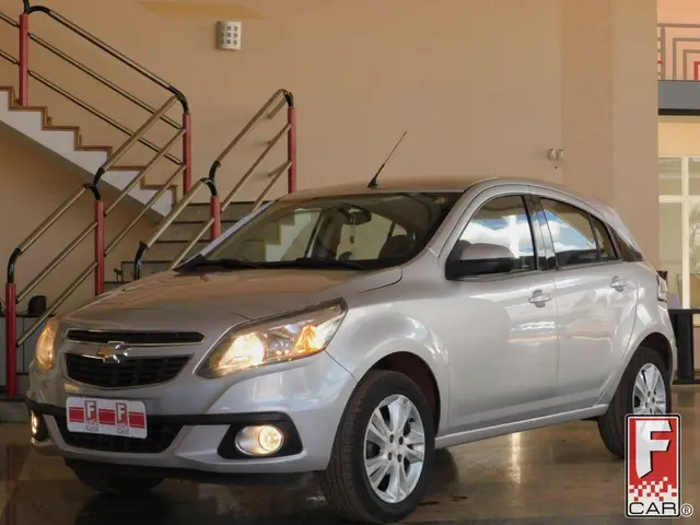 Carro Chevrolet Agile 2014 LTZ 1.4 8V (Flex)