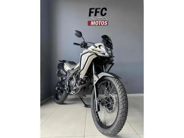 Carro Honda XRE Sahara 300 2024 Adventure