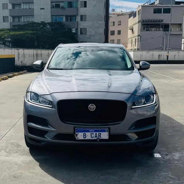Carro Jaguar F-Pace 2020 2.0D Prestige 4WD
