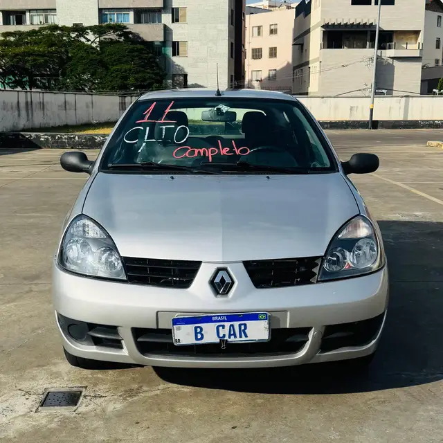 Carro Renault Clio 2011 Hi-Flex 1.0 16V 3p