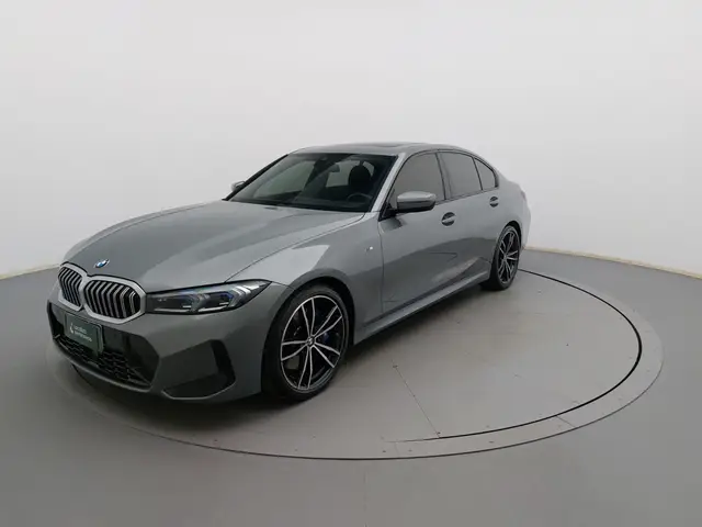 Carro BMW 320i 2024 M Sport 2.0 Turbo (Aut.)