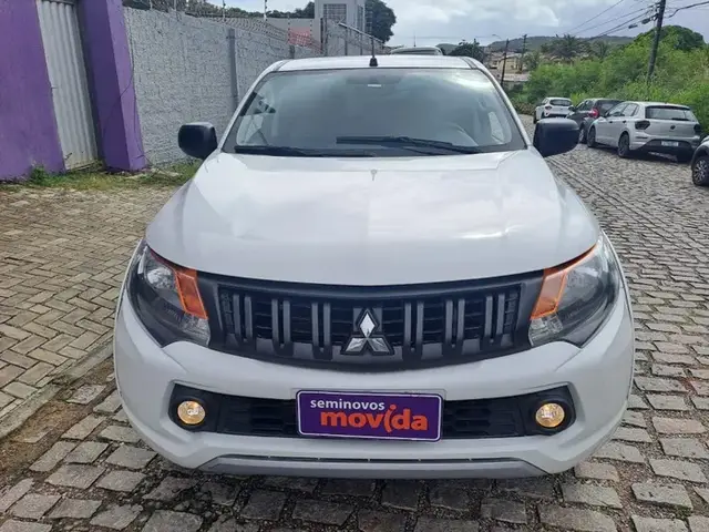 Carro Mitsubishi L200 2023 Triton GL 2.4
