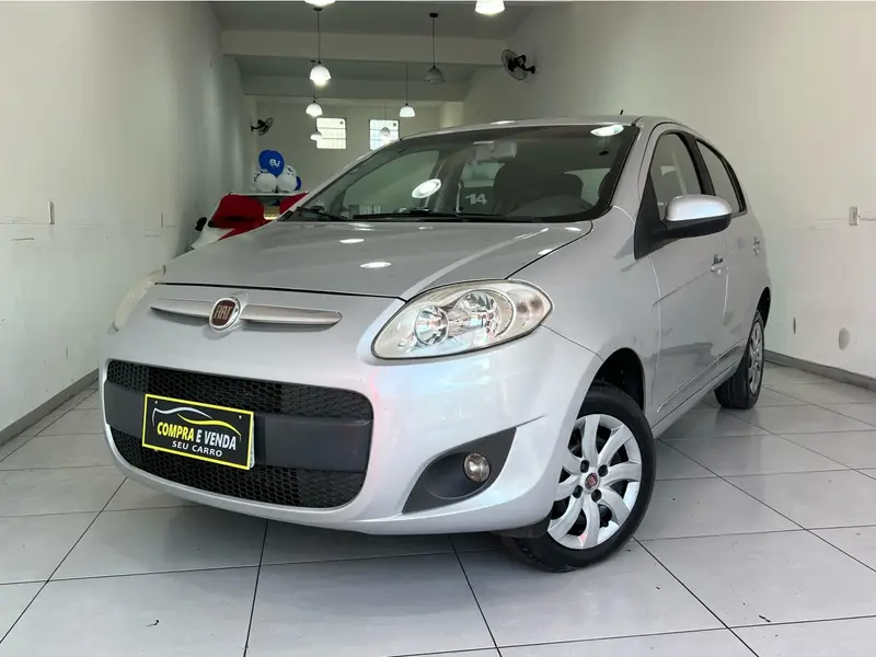 Fiat Palio Attractive 1.0 8V (Flex)