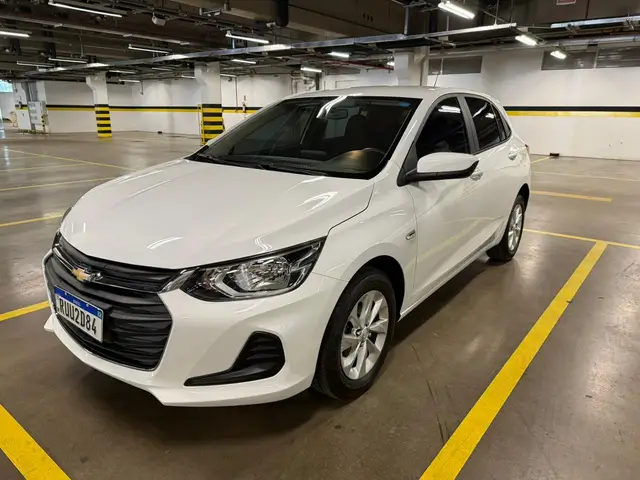 Carro Chevrolet Onix 2023 LT 1.0