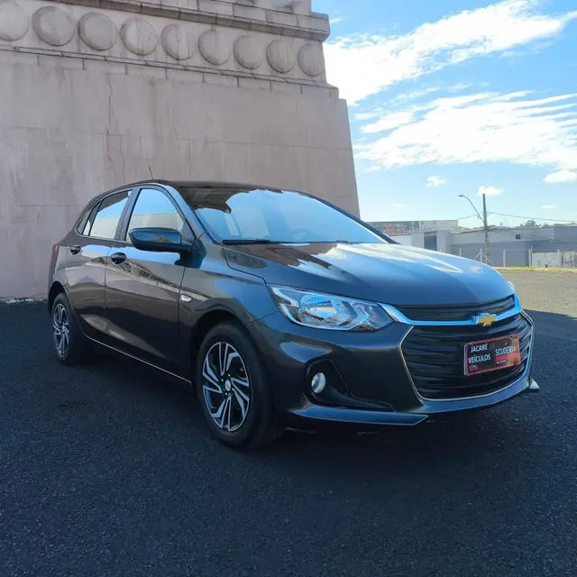 Carro Chevrolet Onix 2024 LT 1.0