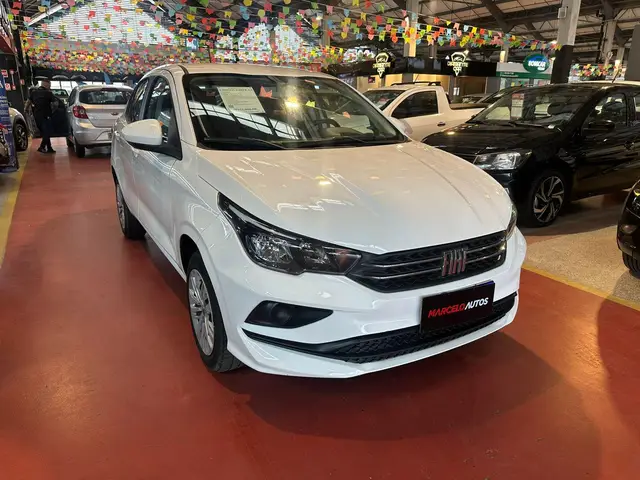 Carro Fiat Cronos 2023 Drive 1.0 (Flex) MT