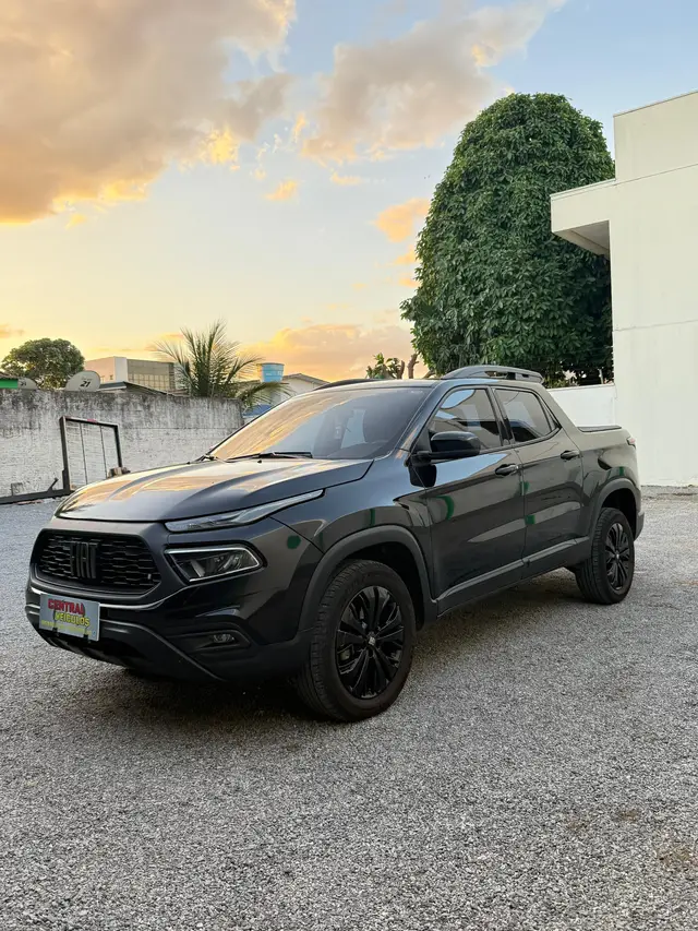 Carro Fiat Toro 2023 Volcano 1.3