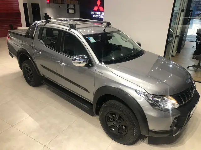 Carro Mitsubishi L200 Triton Sport 2021 Sport 2.4 DID-H HPE 4WD (Aut)