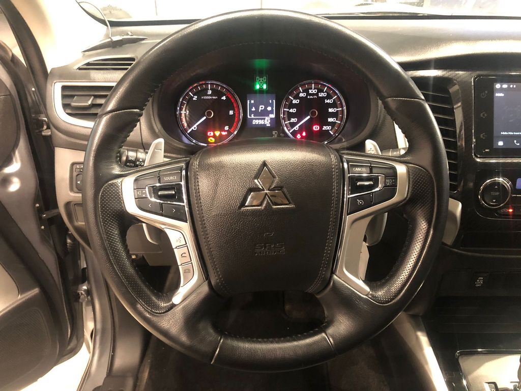 L200 Triton Sport Sport 2.4 DID-H HPE 4WD (Aut)