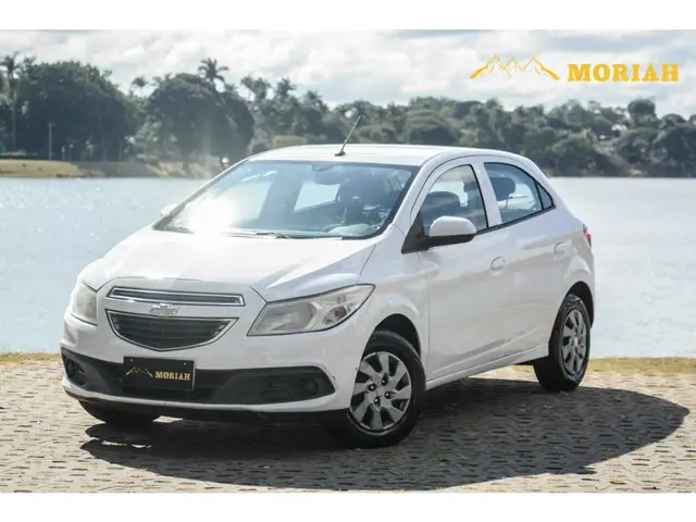 Carro Chevrolet Onix 2013 1.0 LT SPE/4